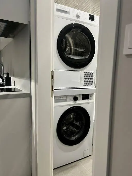 Agia Sofia Noir Apartment 테살로니키